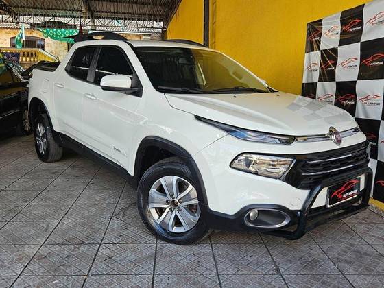 FIAT TORO 1.8 16V EVO FLEX FREEDOM AT6 FIAT TORO 1.8 16V EVO FLEX FREEDOM AT6